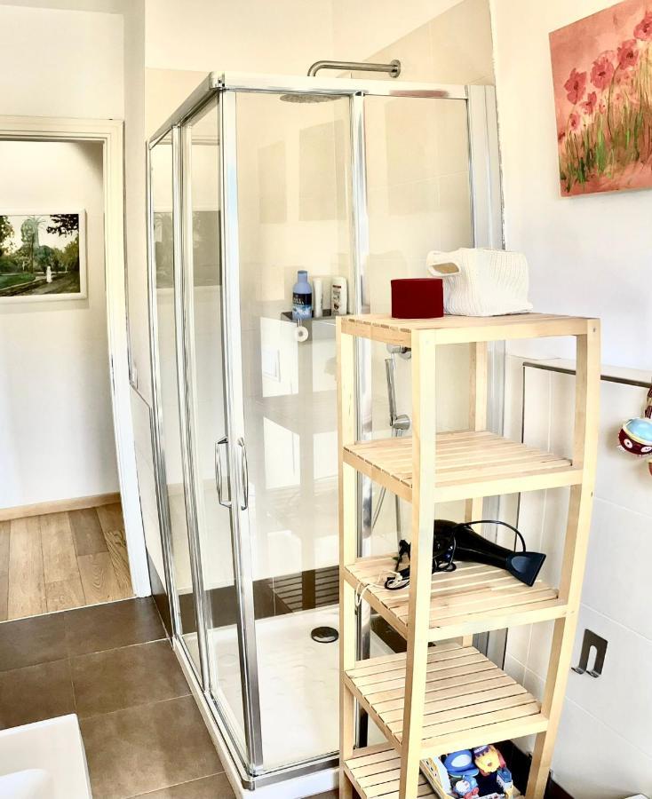 A Casa Di Rocco With Air Condition, Wifi And Private Parking Lucca Exterior foto